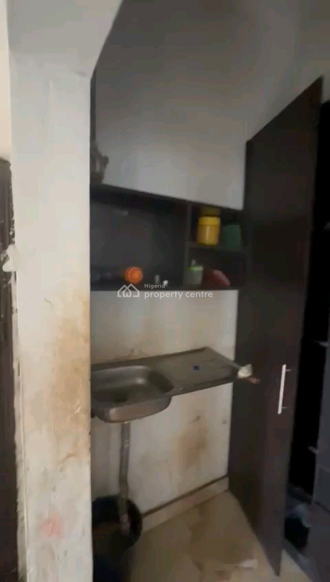 a Relatively New and Decent Roomself Contain, Oloruntoyin Street, Oworonshoki, Shomolu, Lagos, Self Contain (single Rooms) for Rent