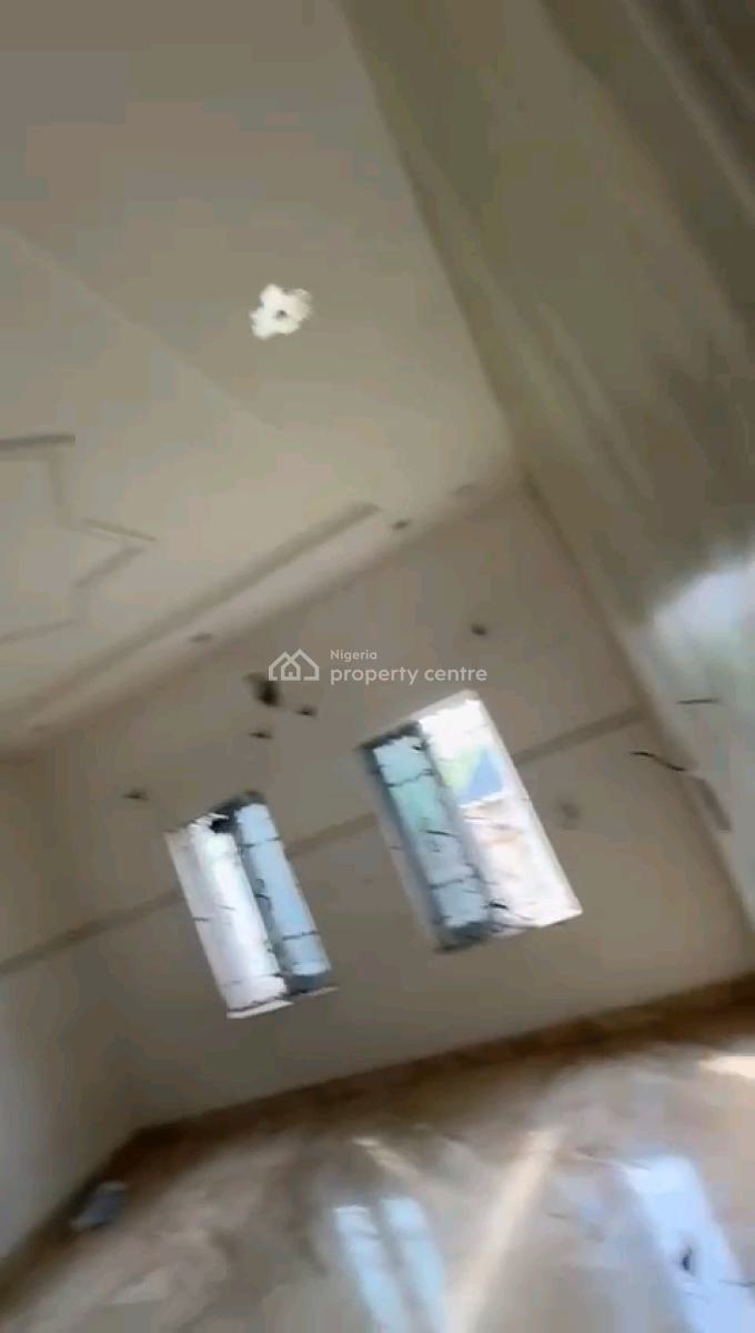 a Relatively New and Decent Roomself Contain, Oloruntoyin Street, Oworonshoki, Shomolu, Lagos, Self Contain (single Rooms) for Rent