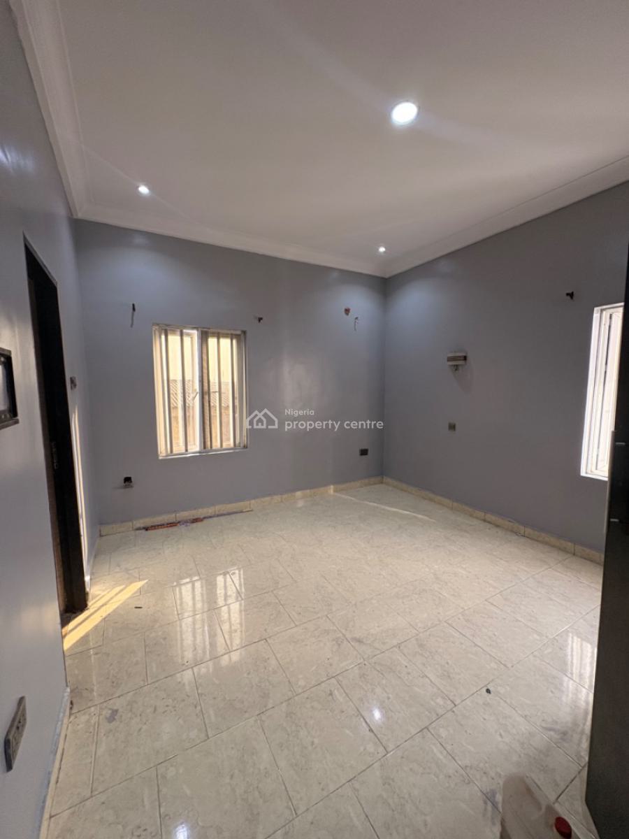 Exclusive 2 Bedroom Apartment, Owororo, Gbagada, Lagos, Flat / Apartment for Rent