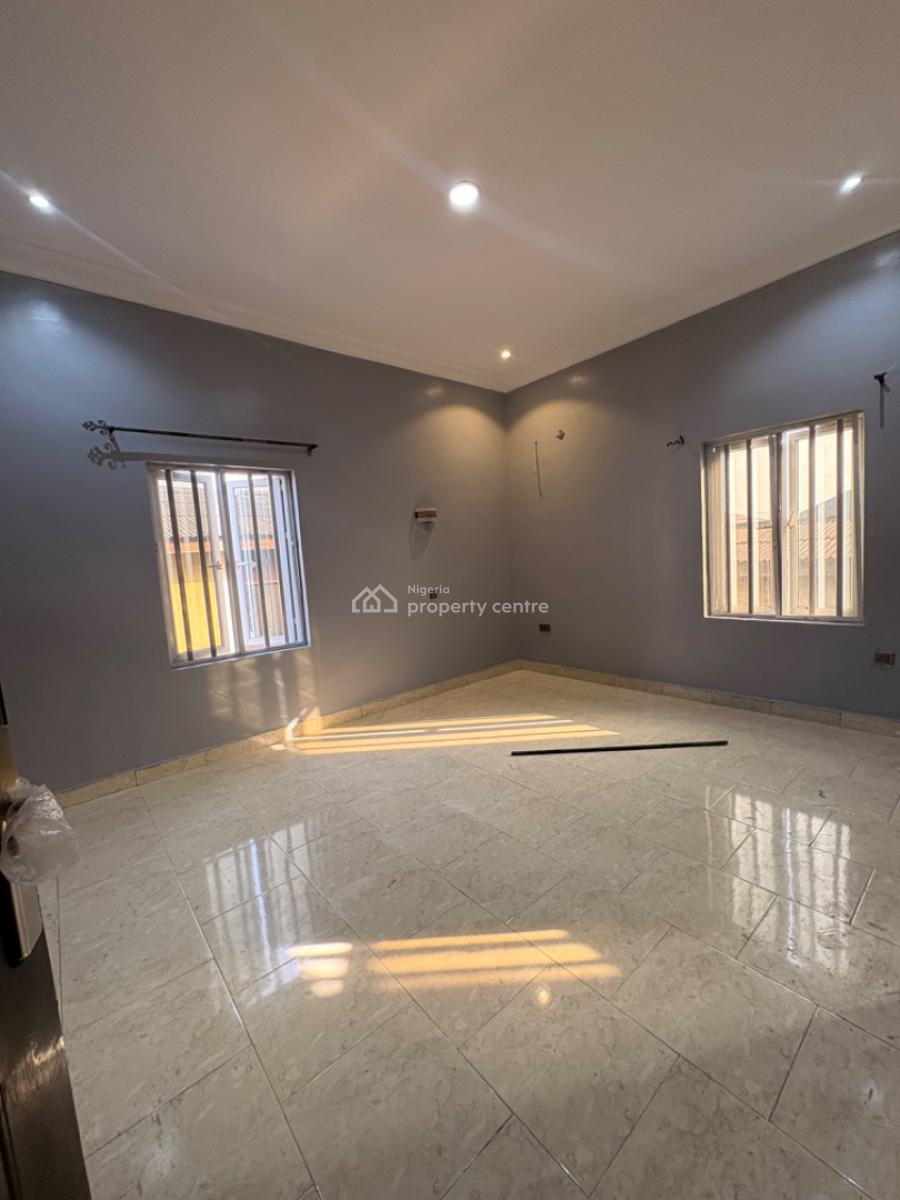 Exclusive 2 Bedroom Apartment, Owororo, Gbagada, Lagos, Flat / Apartment for Rent