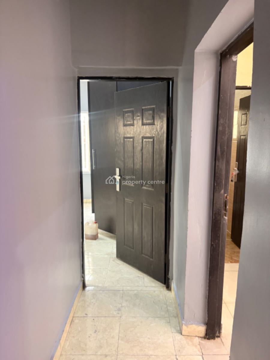 Exclusive 2 Bedroom Apartment, Owororo, Gbagada, Lagos, Flat / Apartment for Rent