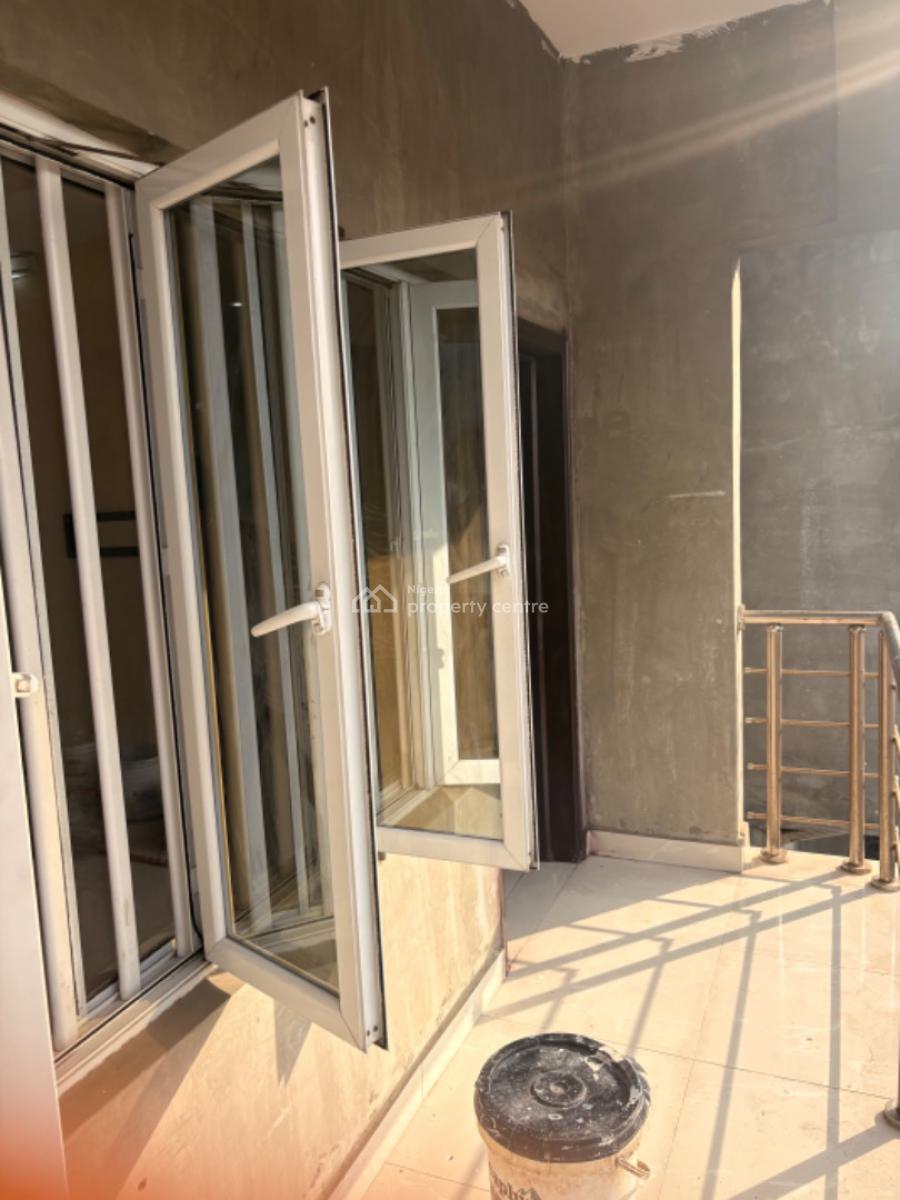 Exclusive 2 Bedroom Apartment, Owororo, Gbagada, Lagos, Flat / Apartment for Rent