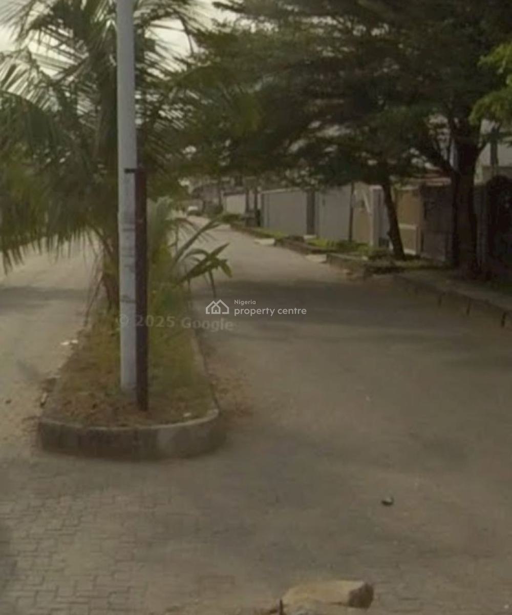 Vacant Land Measuring 1,384sqm with 4 Units of Old Terraces, Onigefon Street, Off Palace Road, Oniru Estate, Oniru, Victoria Island (vi), Lagos, Mixed-use Land for Sale