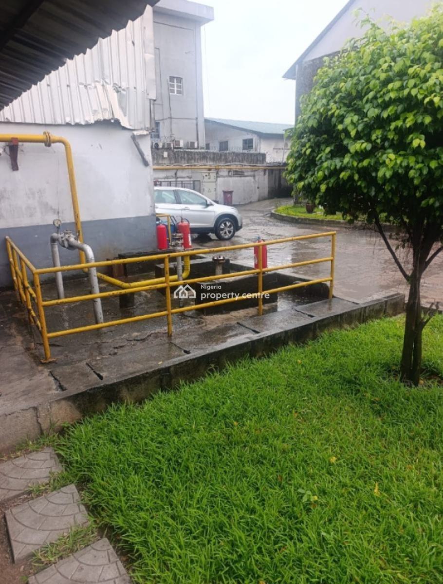 9044.81sqm Warehouse, Ilupeju, Lagos, Warehouse for Sale