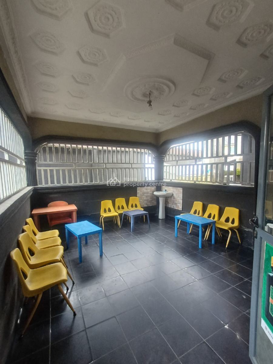 6- Room Guest House, Obi Wali Road, Rumuigbo, Port Harcourt, Rivers, Hotel / Guest House for Sale