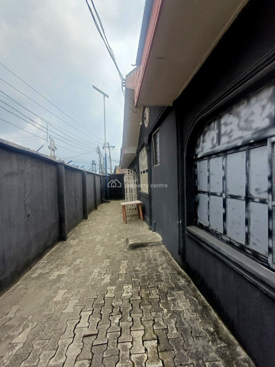6- Room Guest House, Obi Wali Road, Rumuigbo, Port Harcourt, Rivers, Hotel / Guest House for Sale