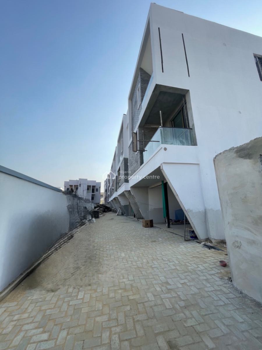 Spaciously Built 2 Bedroom Apartment, Ologolo, Lekki, Lagos, Flat / Apartment for Sale