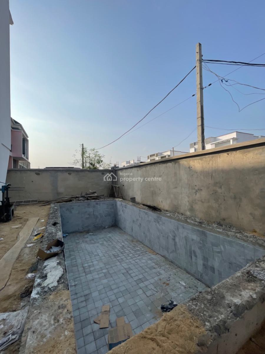 Spaciously Built 2 Bedroom Apartment, Ologolo, Lekki, Lagos, Flat / Apartment for Sale