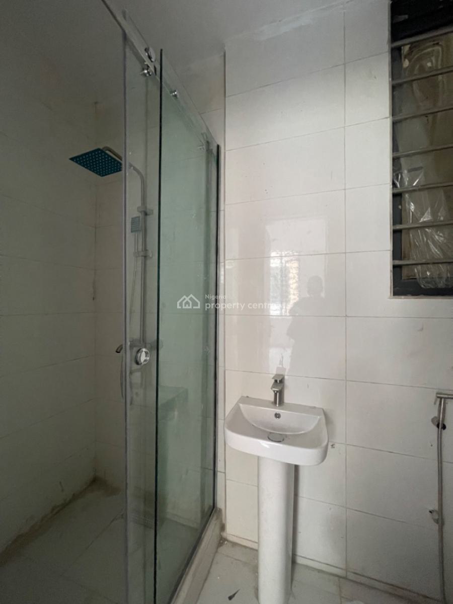 Spaciously Built 2 Bedroom Apartment, Ologolo, Lekki, Lagos, Flat / Apartment for Sale