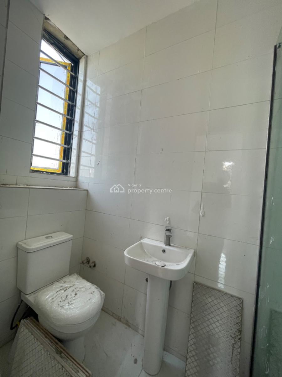 Spaciously Built 2 Bedroom Apartment, Ologolo, Lekki, Lagos, Flat / Apartment for Sale