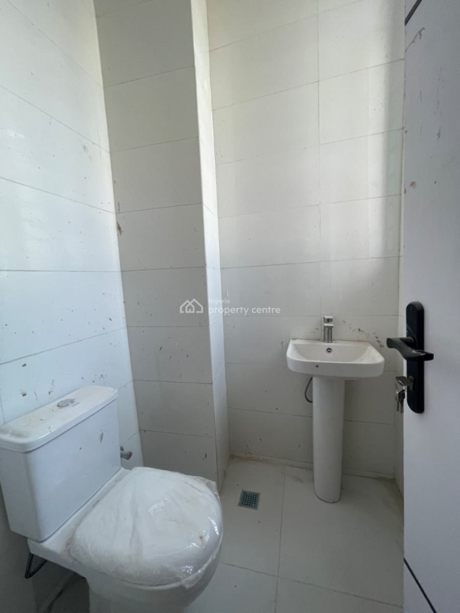 Spaciously Built 2 Bedroom Apartment, Ologolo, Lekki, Lagos, Flat / Apartment for Sale