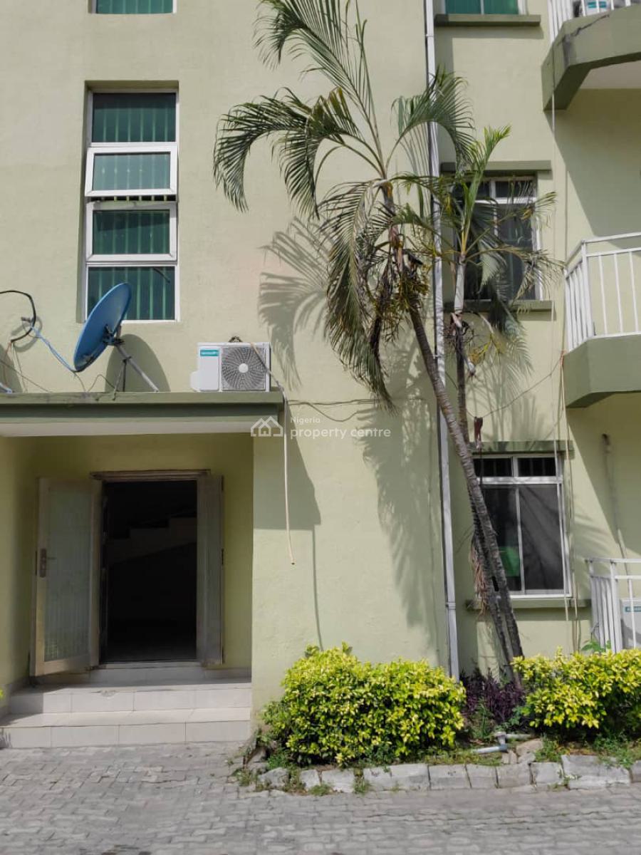 Serviced 3 Bedroom Luxury Apartment, Oceanside Lrhs, Lekki Phase 1, Lekki, Lagos, Office Space for Rent