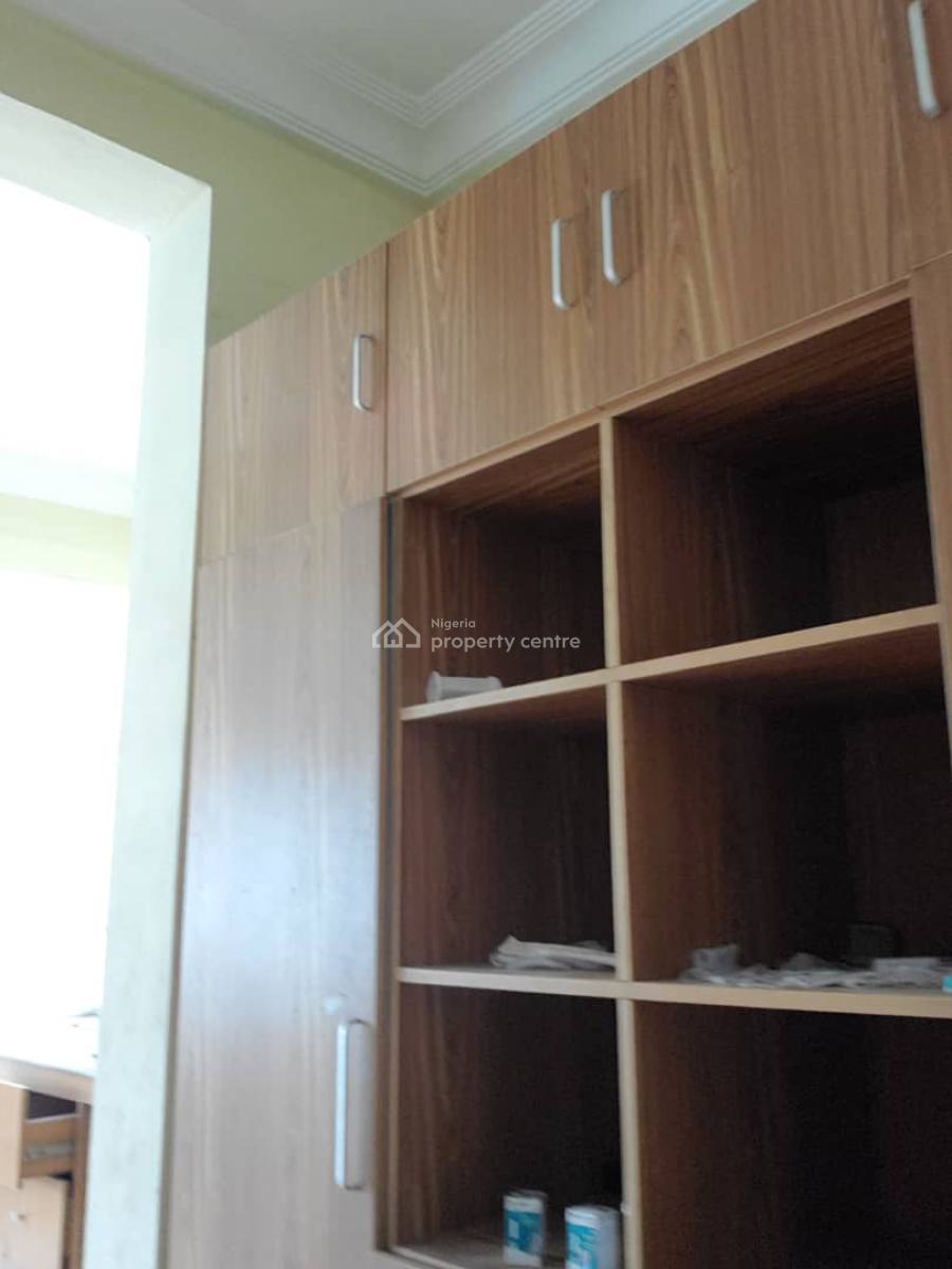 Serviced 3 Bedroom Luxury Apartment, Oceanside Lrhs, Lekki Phase 1, Lekki, Lagos, Office Space for Rent