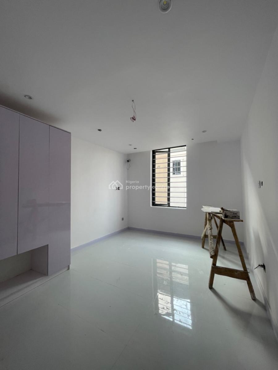 Serviced and Spacious 2 Bedroom Apartment with a Pool, Ologolo Lekki, Lekki, Lagos, Flat / Apartment Short Let