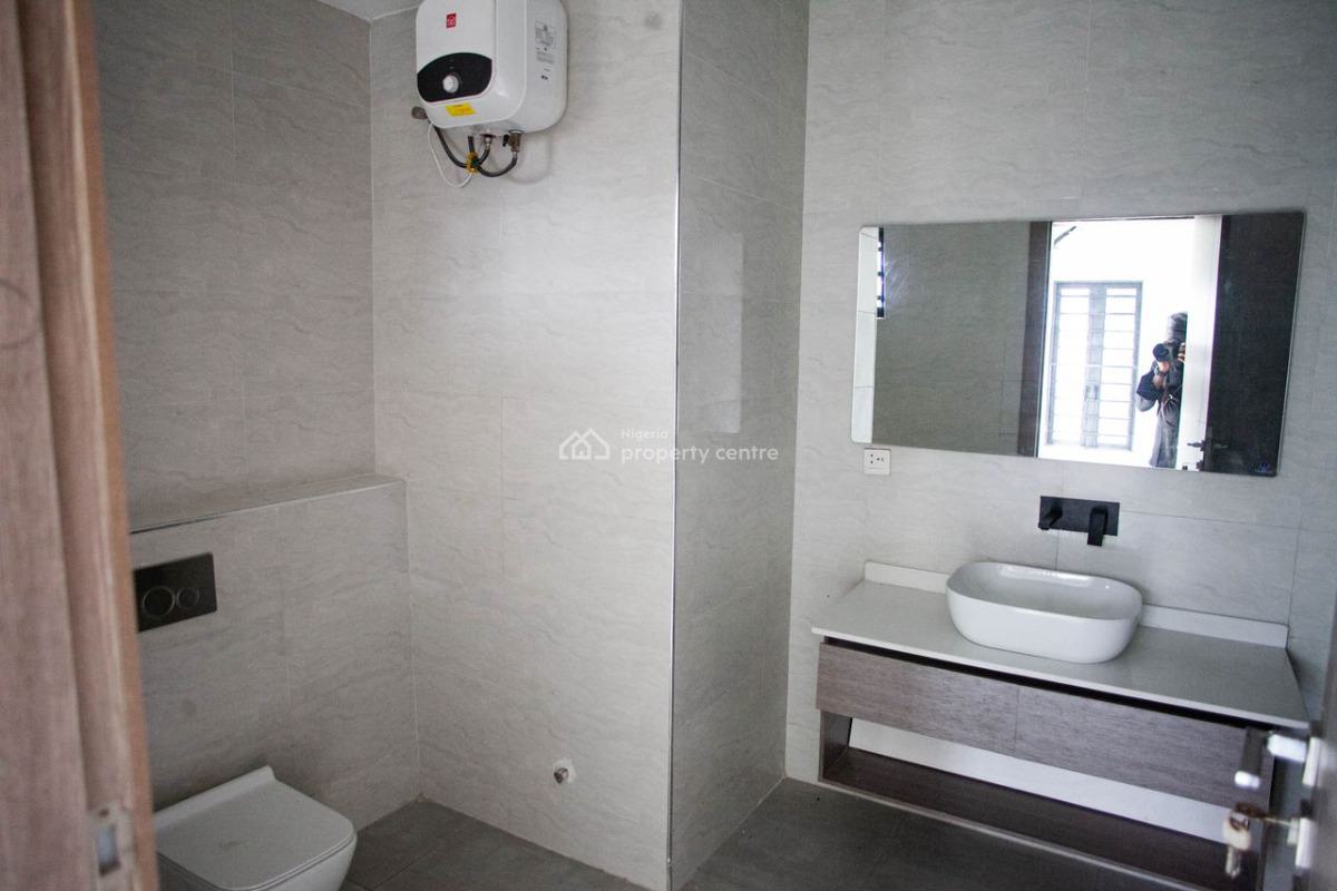 Newly Built 3 Bedroom Service Apartment, Richmond Estate Ikate, Lekki, Lagos, Flat / Apartment for Sale