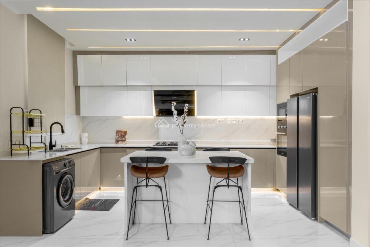 3 Bedroom Apartment . Please Emphasis on Getting a Really Cool Place., Lekki Phase 1, Lekki, Lagos, Flat / Apartment Short Let