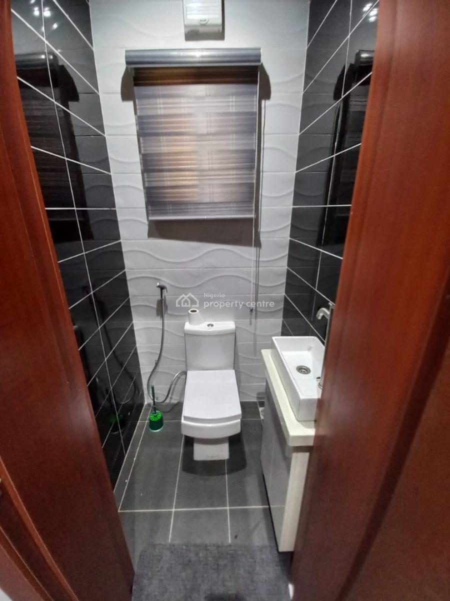 1 Bedroom Apartment . Please Emphasis on Getting a Really Cool Place., Lekki Phase 1, Lekki, Lagos, Flat / Apartment Short Let