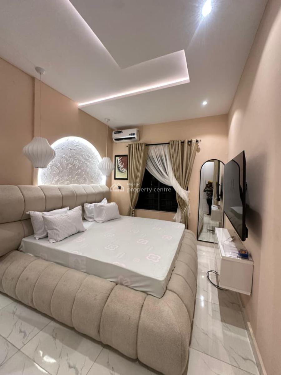 2  Bedroom Apartment . Please Emphasis on Getting a Really Cool Place., Lekki Phase 1, Lekki, Lagos, House Short Let