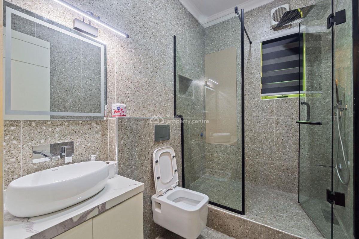 2  Bedroom Apartment . Please Emphasis on Getting a Really Cool Place., Lekki Phase 1, Lekki, Lagos, Flat / Apartment Short Let