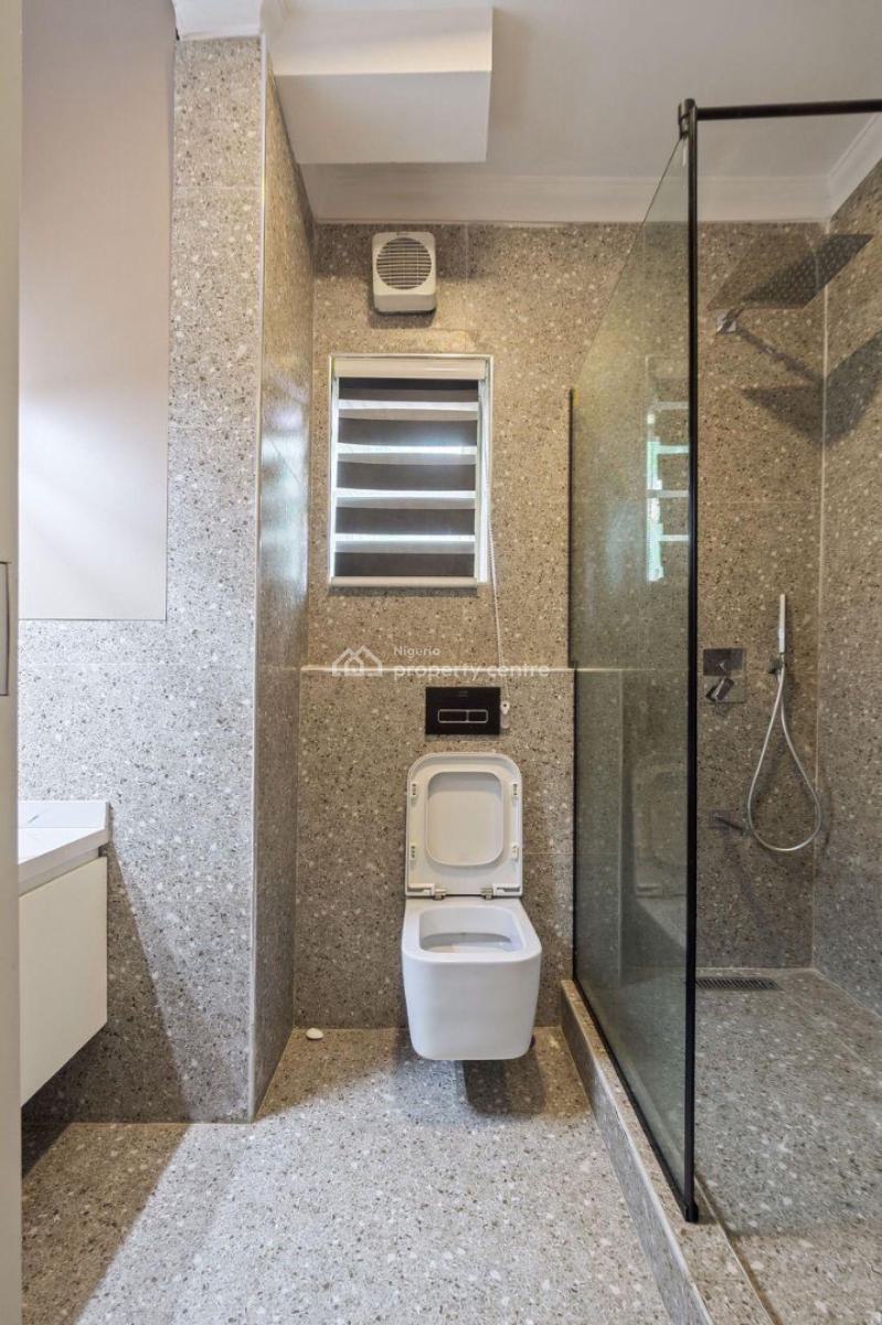 2  Bedroom Apartment . Please Emphasis on Getting a Really Cool Place., Lekki Phase 1, Lekki, Lagos, Flat / Apartment Short Let