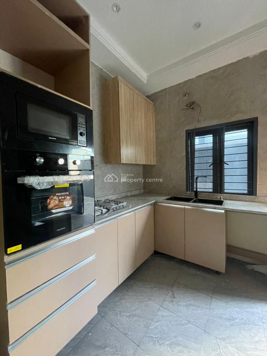 Classic 2 Bedroom Apartment in a Secure Estate, Victoria Island (vi), Lagos, Flat / Apartment for Rent