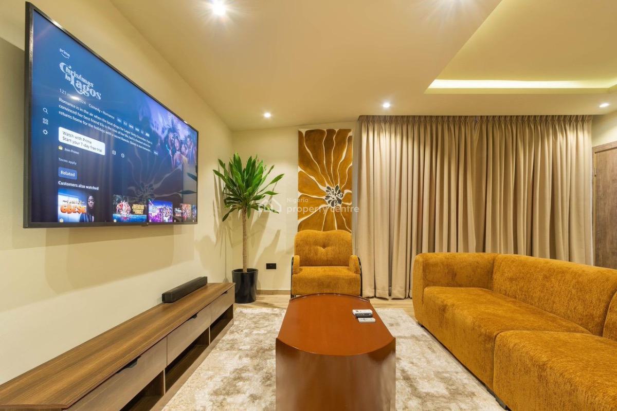 2  Bedroom Apartment . Please Emphasis on Getting a Really Cool Place., Ikoyi, Lagos, Flat / Apartment Short Let