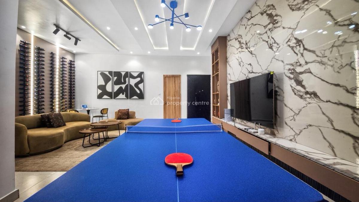 Cosmos: Urban Three Bedroom Apartment with Balcony and Other Top Notch, Victoria Island (vi), Lagos, Flat / Apartment Short Let