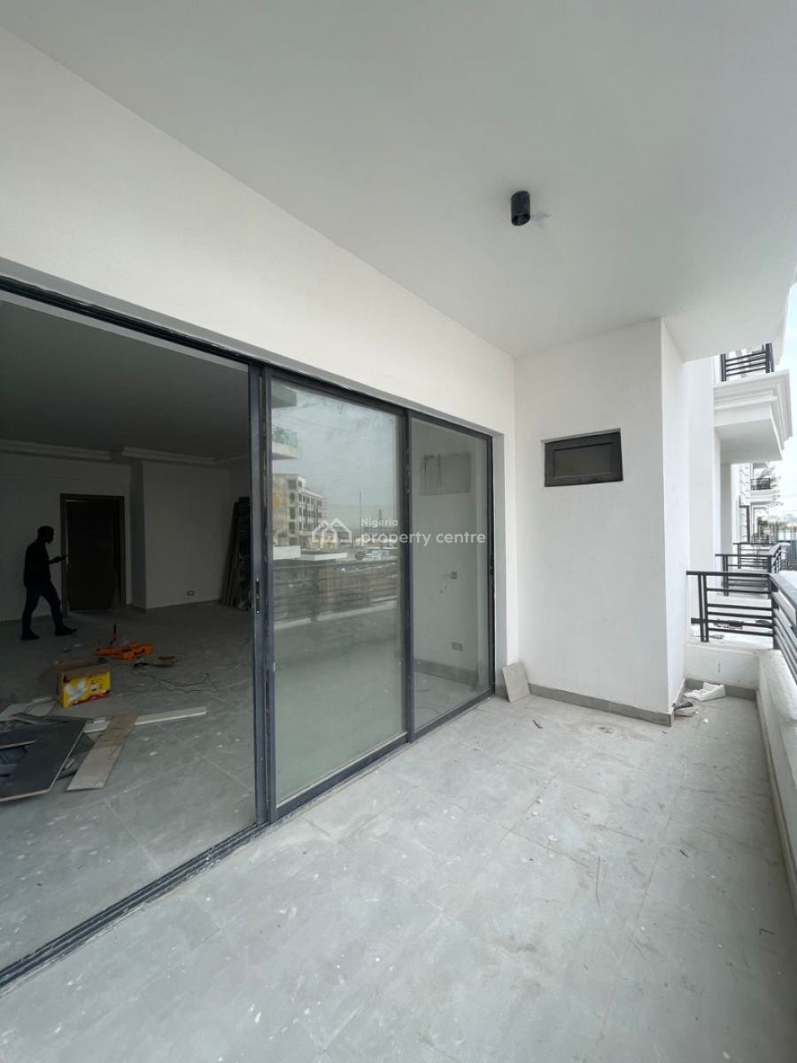 Aesthetically Pleasing 3 Bedroom Penthouse with Swimming Pool  Price:, Phase 1, Ibeju Lekki, Lagos, Block of Flats for Sale