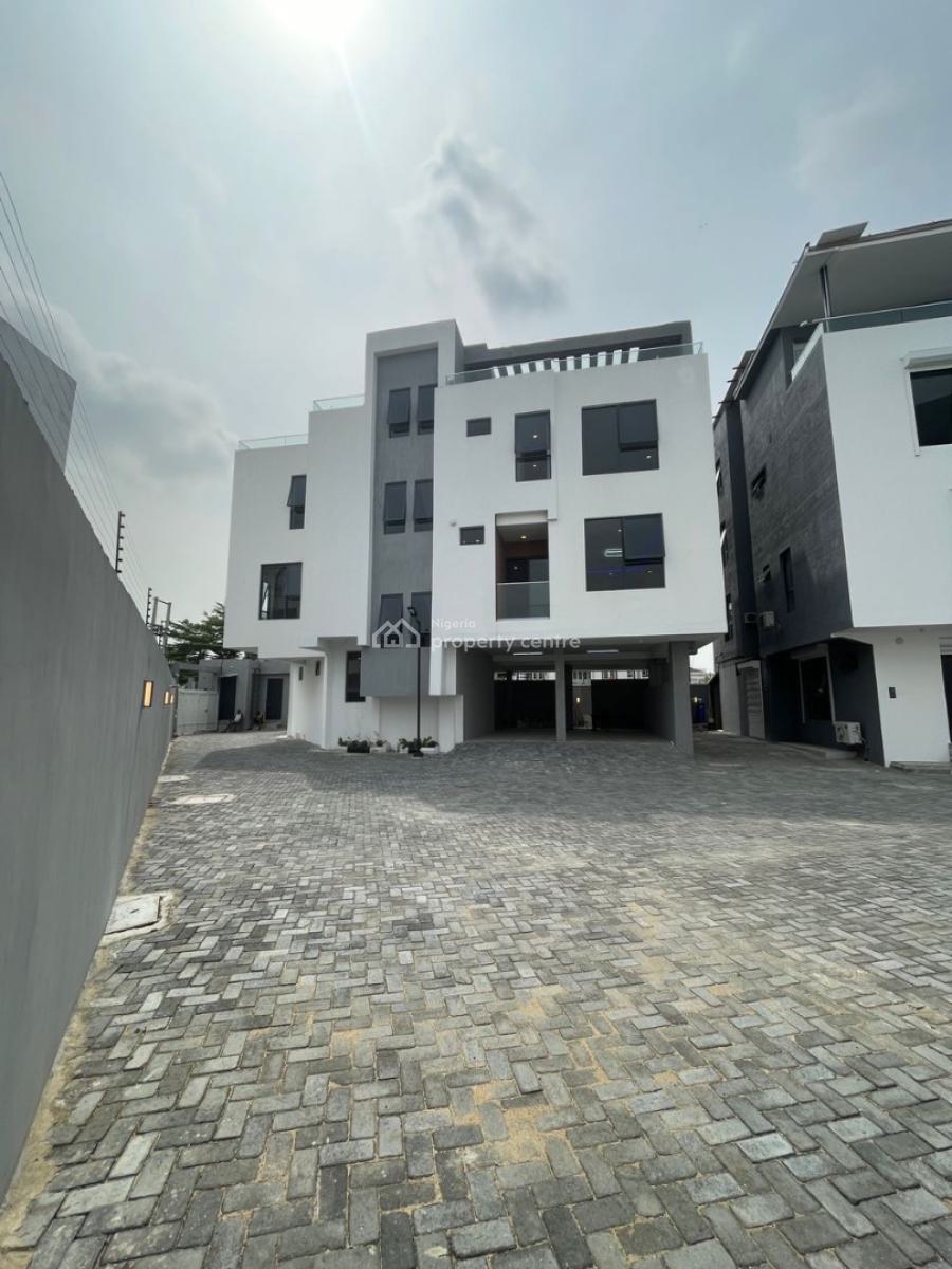 Aesthetically Pleasing 4 Bedroom Penthouse with Swimming Pool  Price:, Phase 1, Lekki Phase 1, Lekki, Lagos, Block of Flats for Sale