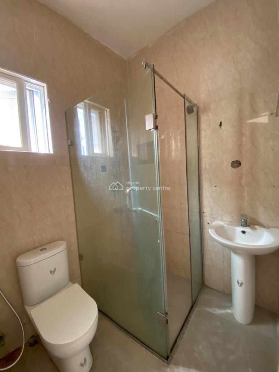 Waterfront Flat with Boat Cruise, Western Foreshore Osapa London, Lekki, Lagos, Flat / Apartment for Rent