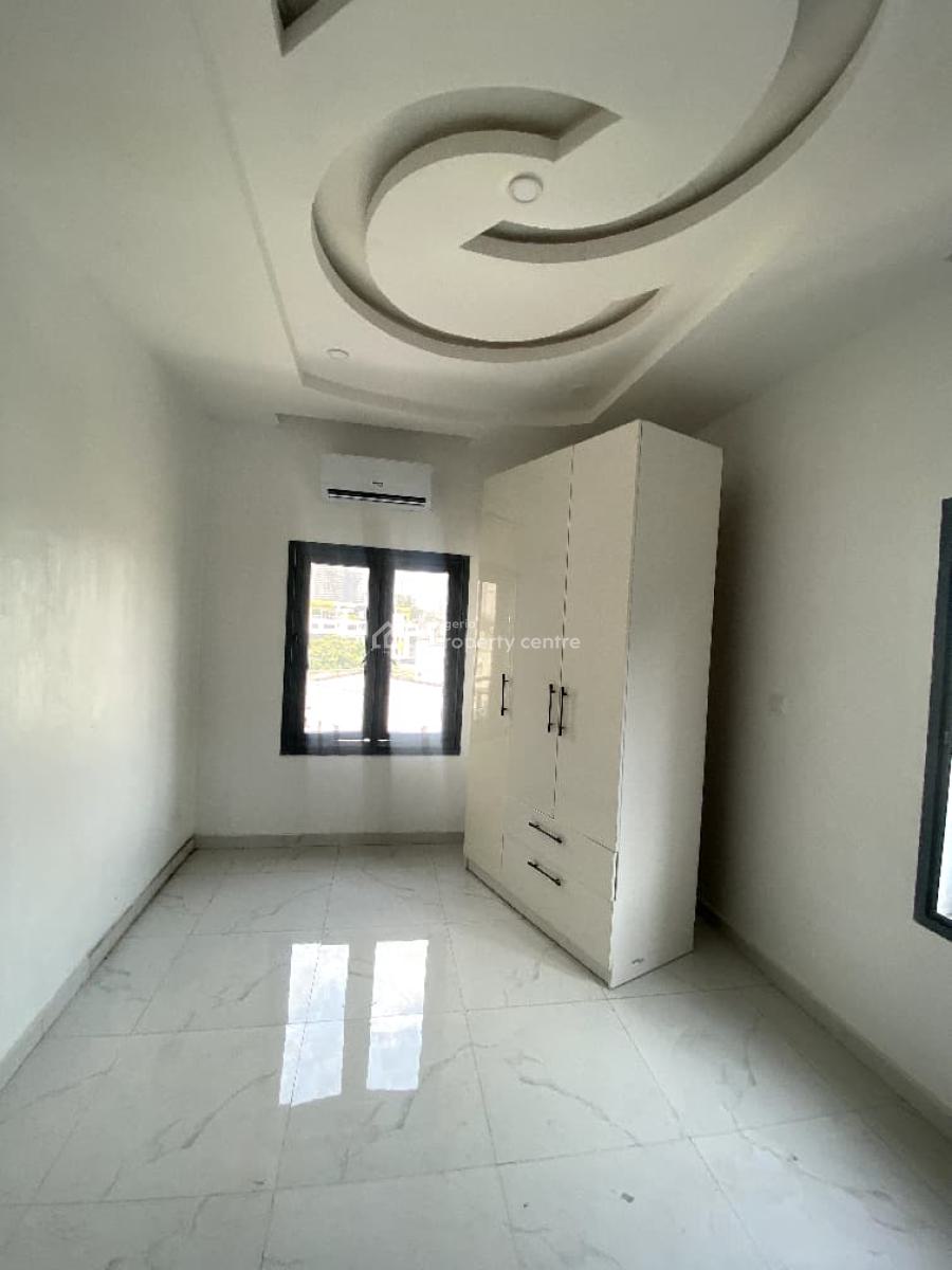 Lovely 3 Bedroom Apartment in a Secure Estate, Ikoyi, Lagos, Flat / Apartment for Rent