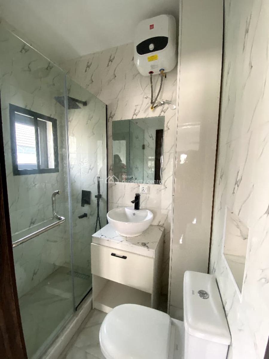 Lovely 3 Bedroom Apartment in a Secure Estate, Ikoyi, Lagos, Flat / Apartment for Rent