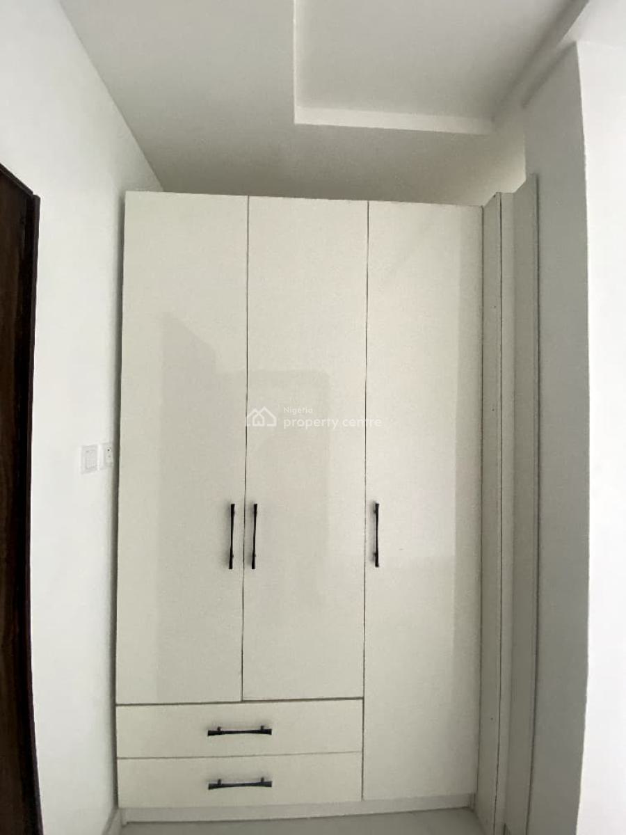 Lovely 3 Bedroom Apartment in a Secure Estate, Ikoyi, Lagos, Flat / Apartment for Rent