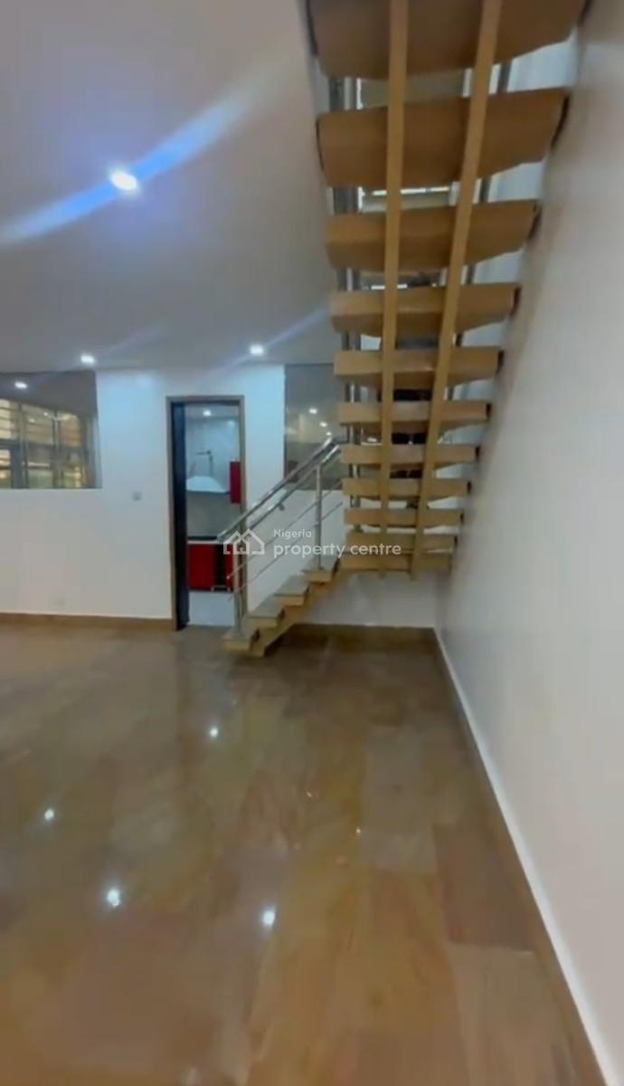 a Wing 4 Bedrooms Semi-detached Duplex with a Room Bq, Gra Phase 2, Magodo, Lagos, Semi-detached Duplex for Sale