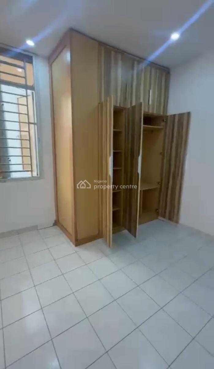 a Wing 4 Bedrooms Semi-detached Duplex with a Room Bq, Gra Phase 2, Magodo, Lagos, Semi-detached Duplex for Sale