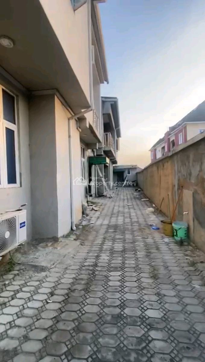 Newly Built 2bedroom Apartment, 12,peluola Street, Oworonshoki, Shomolu, Lagos, Flat / Apartment for Rent