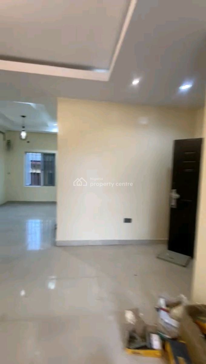 Newly Built 2bedroom Apartment, 12,peluola Street, Oworonshoki, Shomolu, Lagos, Flat / Apartment for Rent