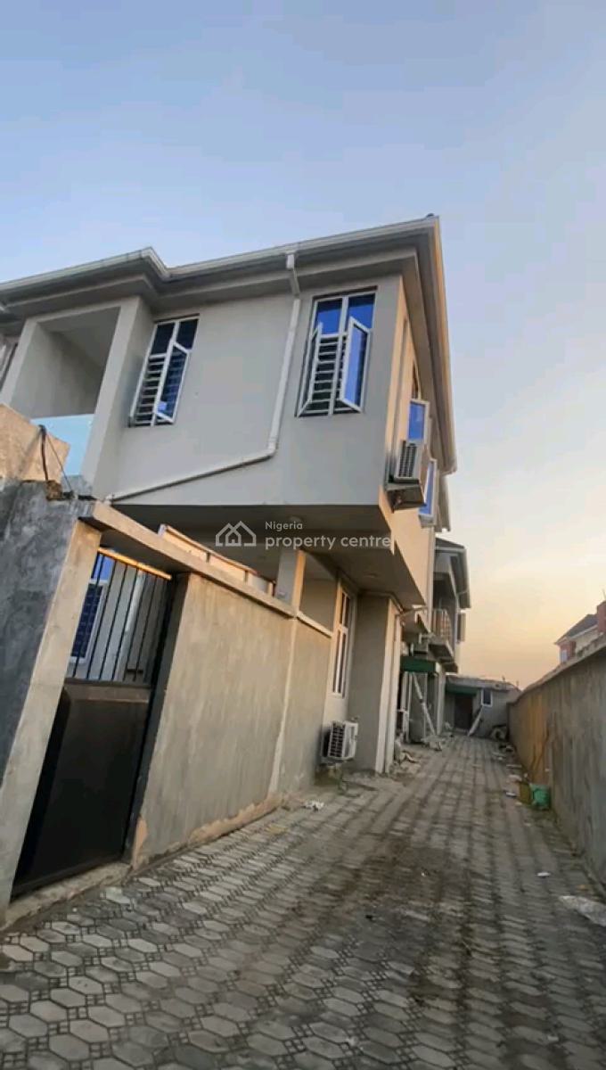 Newly Built 2bedroom Apartment, 12,peluola Street, Oworonshoki, Shomolu, Lagos, Flat / Apartment for Rent