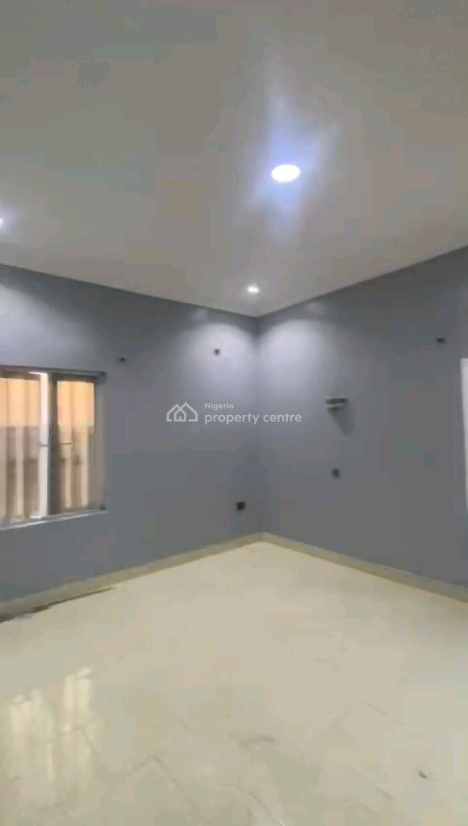 Newly Built 2bedroom Apartment, 12,peluola Street, Oworonshoki, Shomolu, Lagos, Flat / Apartment for Rent
