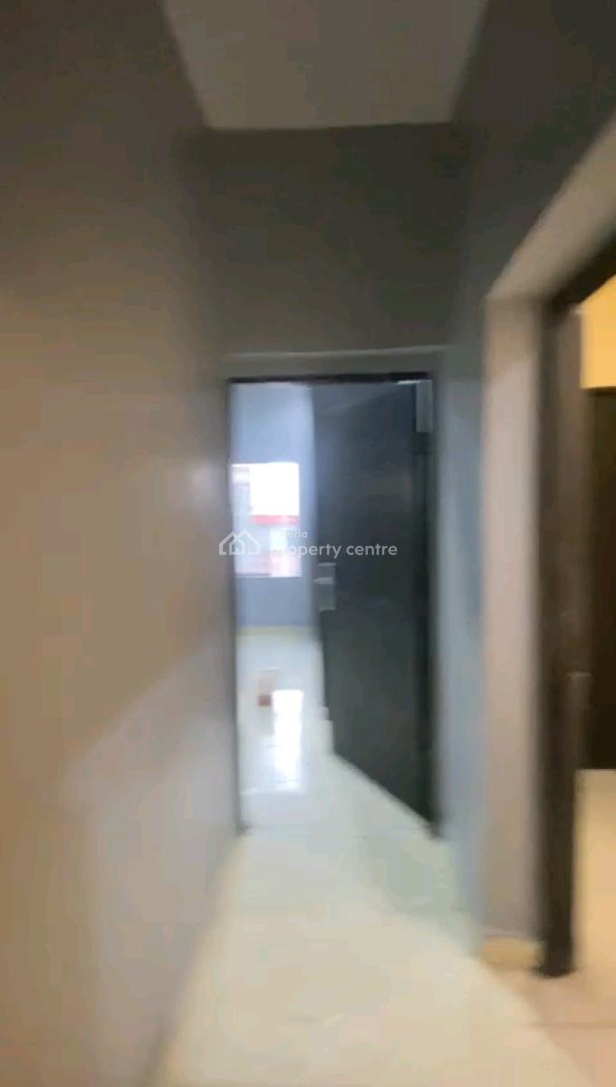Newly Built 2bedroom Apartment, 12,peluola Street, Oworonshoki, Shomolu, Lagos, Flat / Apartment for Rent