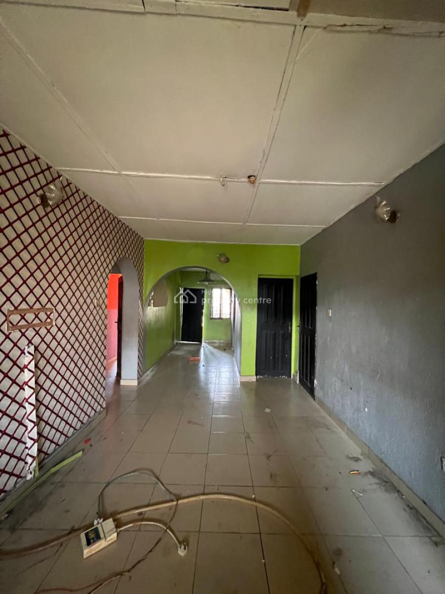 Spacious 2 Bedrooms Flat, Agungi, Lekki, Lagos, Flat / Apartment for Rent