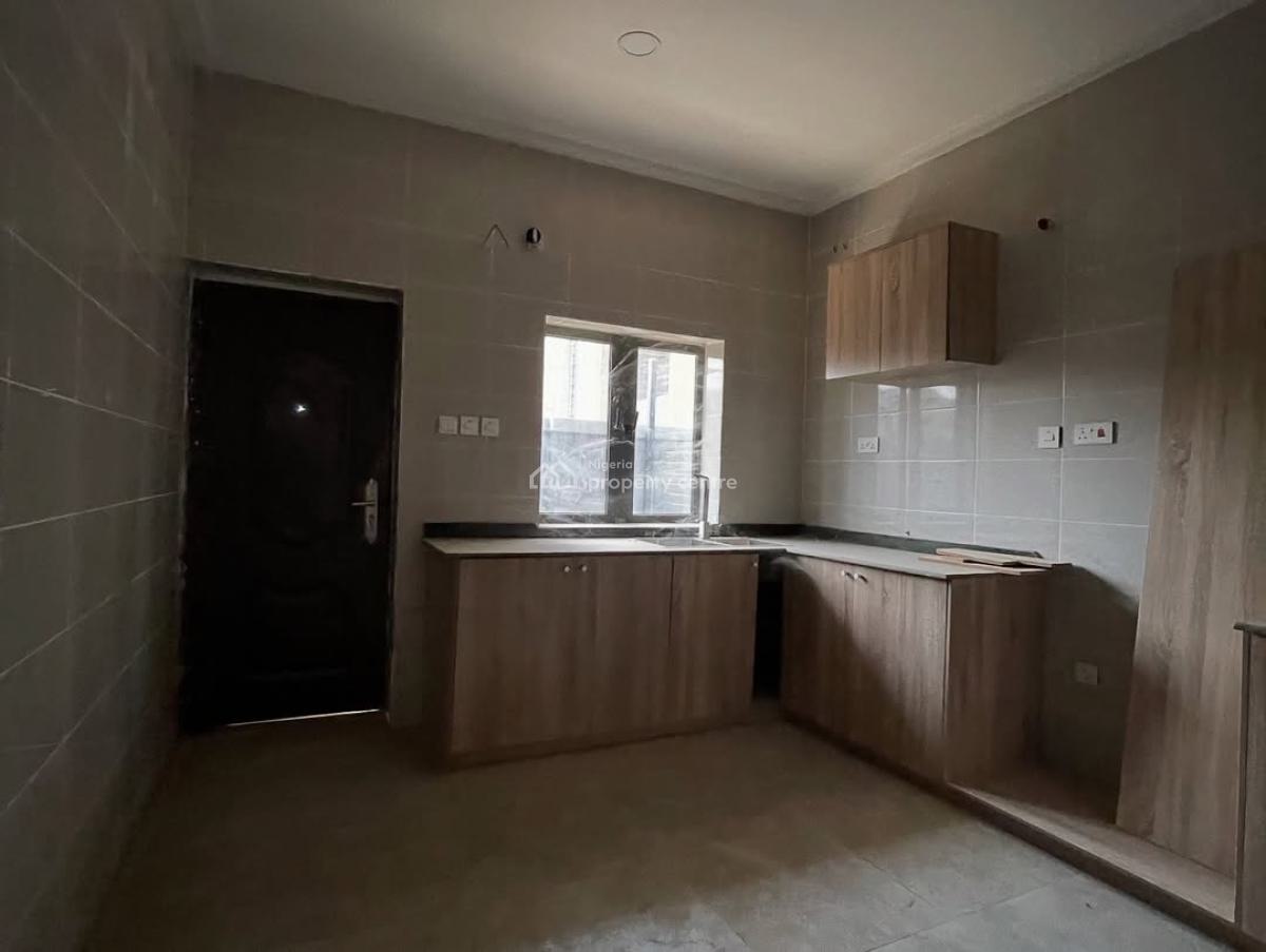 Pristine 3bedroom Terrace Duplex with 1bed Bq, Kado, Abuja, Terraced Duplex for Sale