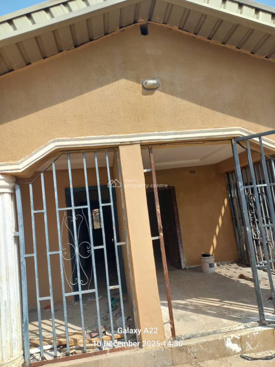 a Renovated 2 Bedroom, 27, Oriyanrin Road, Before Marvellous Bakery, Orimerunmu, Ibafo, Ogun, Flat / Apartment for Rent