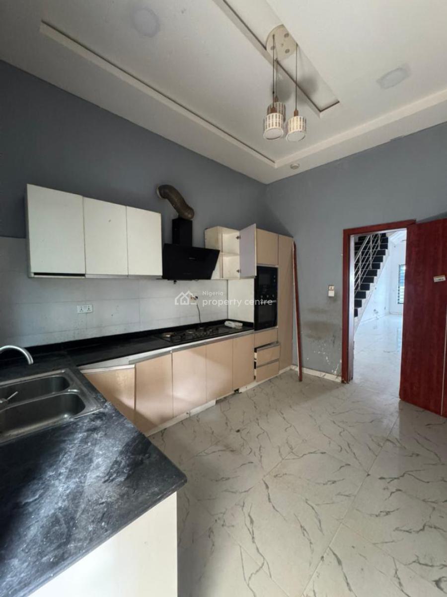 4-bedroom Semi-detached Duplex with Bq, Ikota, Lekki, Lagos, Semi-detached Duplex for Rent