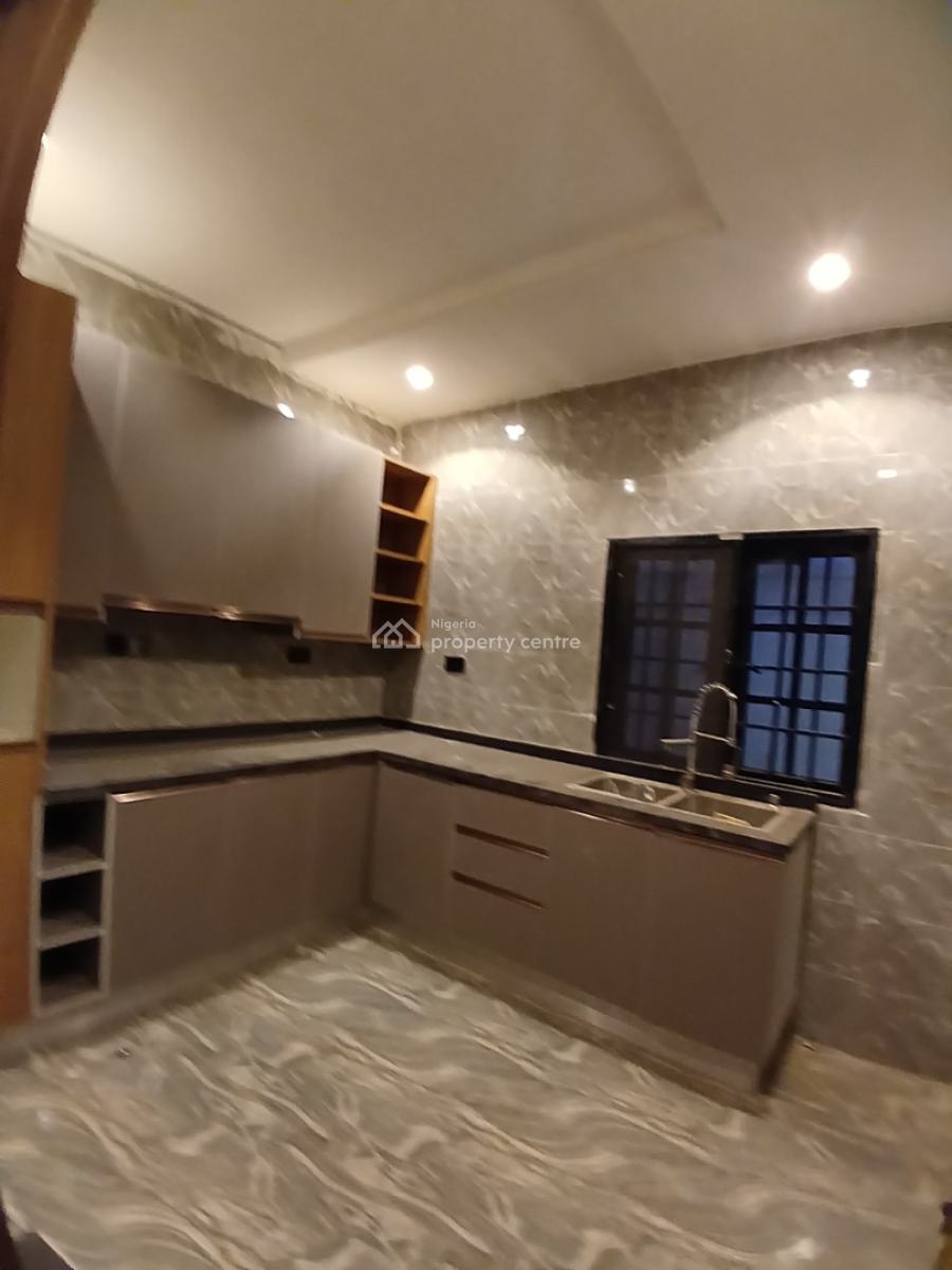 Brand New 5 Bedroom Terrace Duplex with 1room Bq, Guzape District Abuja Diplomatic Zone, Guzape District, Abuja, House for Rent