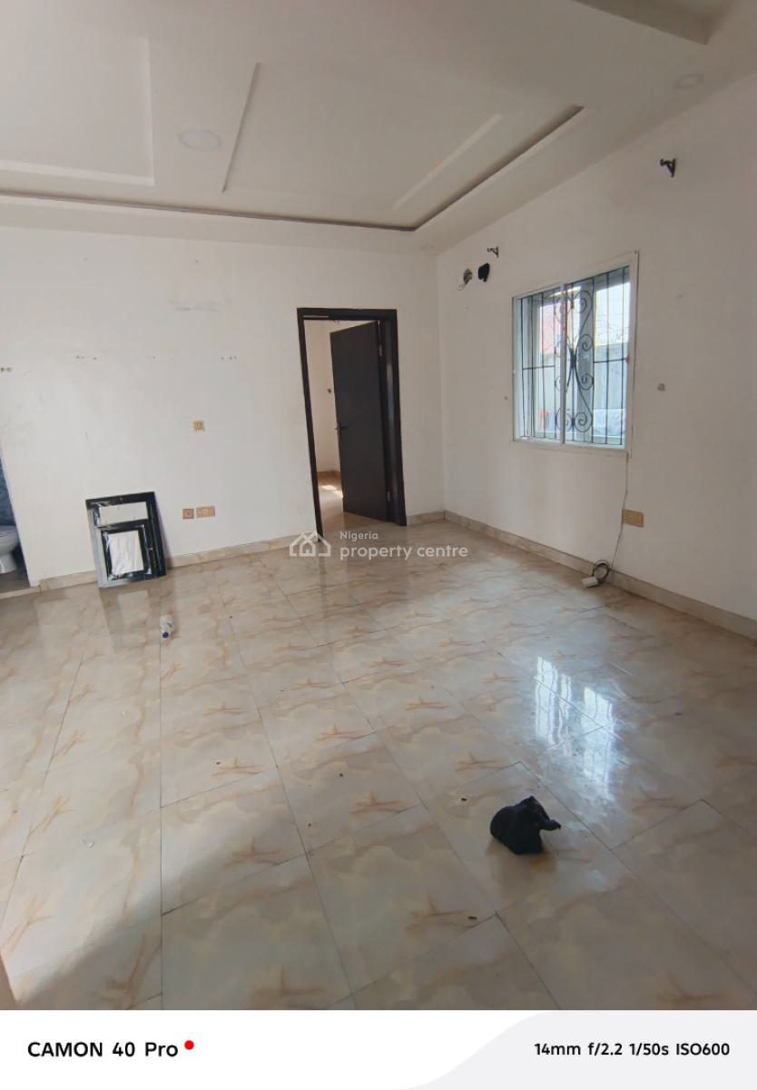 Clean 3 Bedroom Flat Upstairs in Chevy View Estate Chevron, Chevy View Estate, Opp Chevron Office, Lekki Phase 1, Lekki, Lagos, Flat / Apartment for Rent