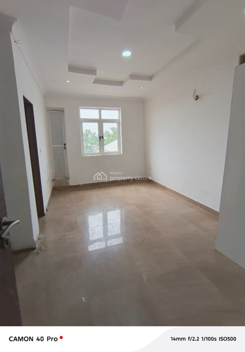 3 Bedroom Flat Upstairs and Fully Service in Chevron, Chevy View Estate By Chevron, Lekki Phase 1, Lekki, Lagos, Flat / Apartment for Rent
