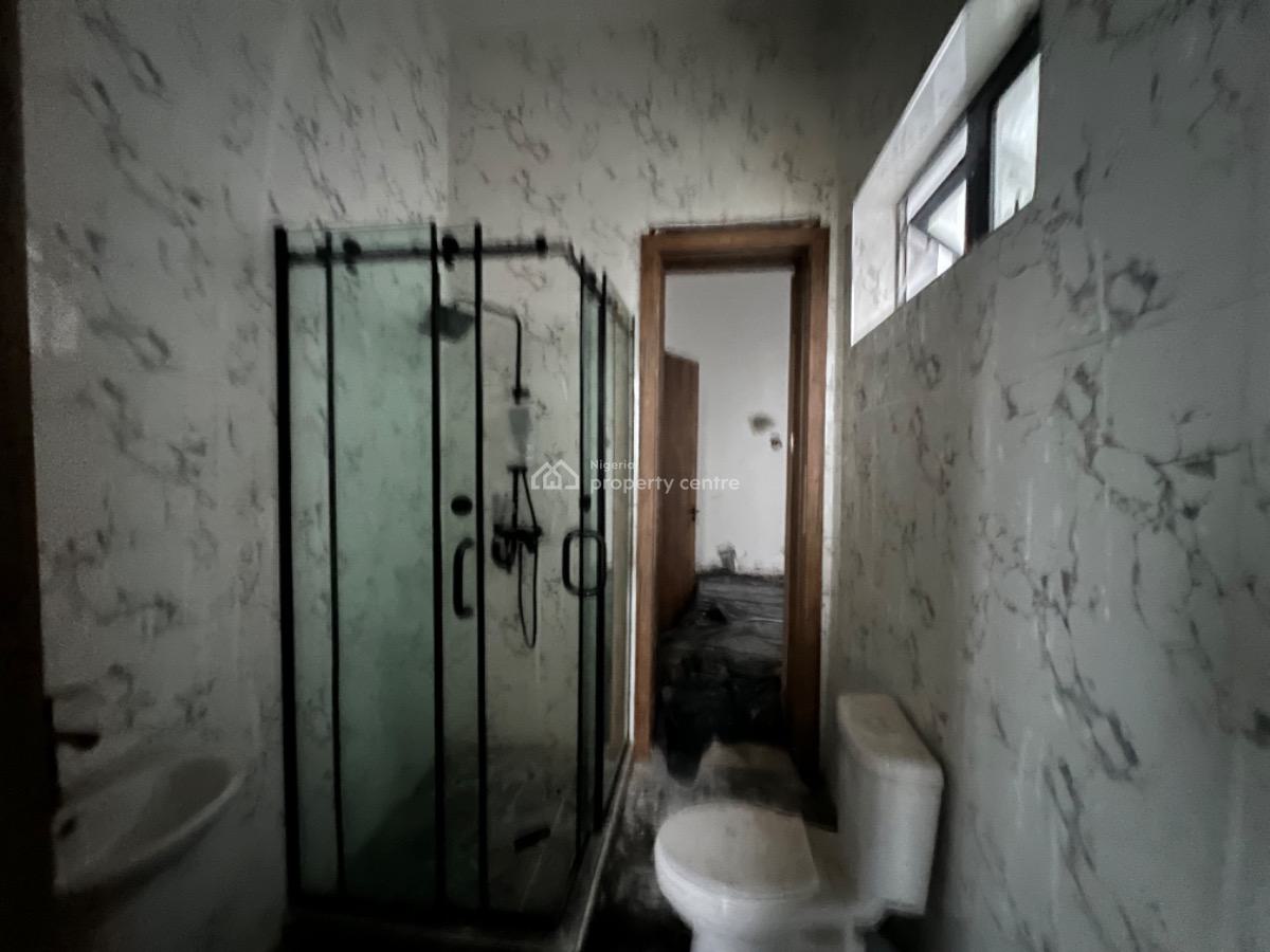 Waterfront 3 Bedroom Penthouse Apartment, Off Admiralty Way, Lekki Phase 1, Lekki, Lagos, Flat / Apartment for Sale