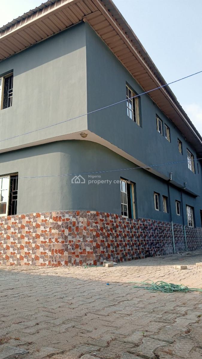 Well Renovated Luxury 3 Bedroom Flat with Wardrobe Kitchen Cabinet,pop, Avery Close to Major Highway, Bogije Ibeju Lekki Lagos Nigeria, Bogije, Ibeju Lekki, Lagos, Flat / Apartment for Rent