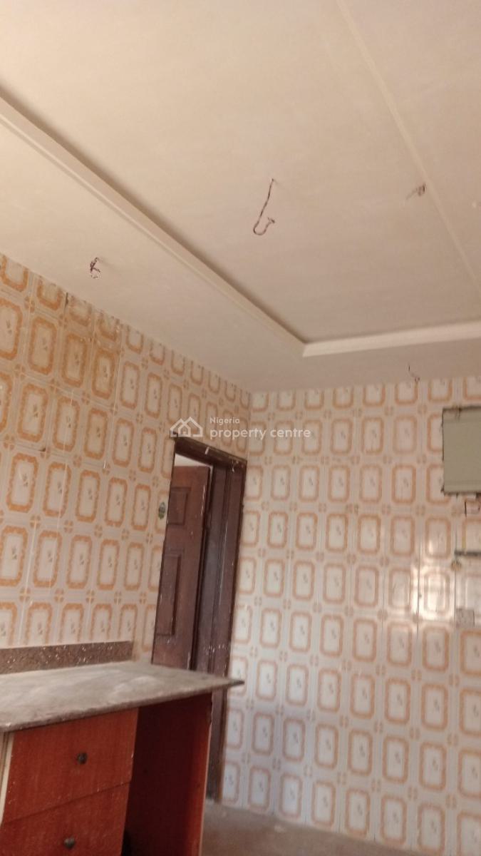 Well Renovated Luxury 3 Bedroom Flat with Wardrobe Kitchen Cabinet,pop, Avery Close to Major Highway, Bogije Ibeju Lekki Lagos Nigeria, Bogije, Ibeju Lekki, Lagos, Flat / Apartment for Rent